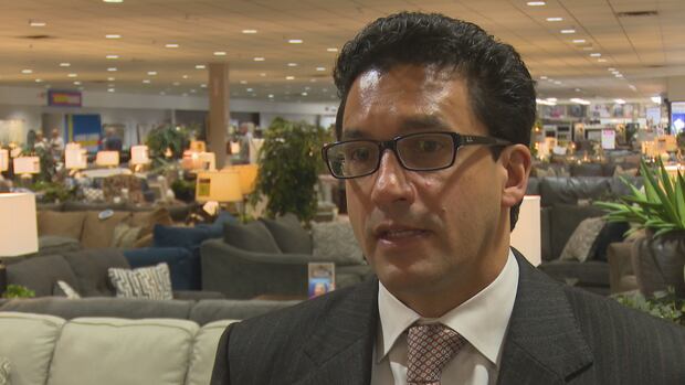 Local Shops Prepare for 25% Tariff Challenges Local Shops Prepare for 25% Tariff Challenges