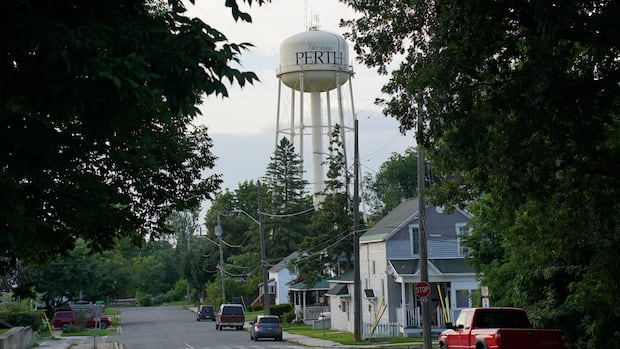 Developer and Town Seek Agreement on Perth Golf Course Project Developer and Town Seek Agreement on Perth Golf Course Project