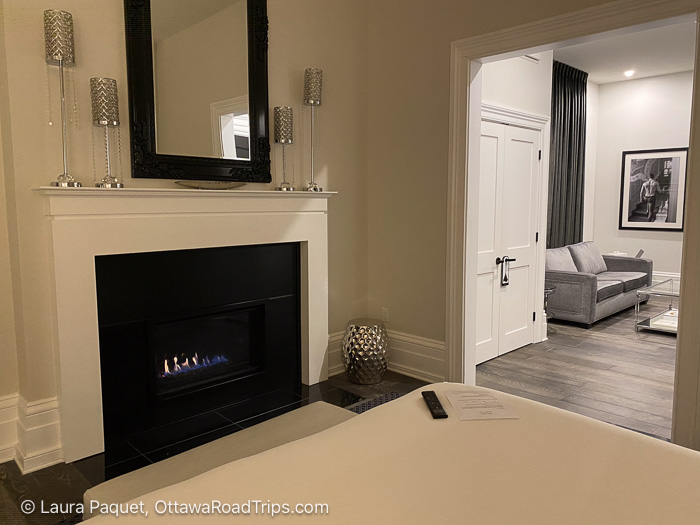 frontenac suite fireplace - Ottawa Road Trips