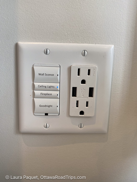 frontenac suite switches - Ottawa Road Trips electrical switches with labels for lights and fireplace