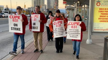 Brampton Transit, other key services disrupted as 1,200 city workers go on strike Brampton Transit, other key services disrupted as 1,200 city workers go on strike