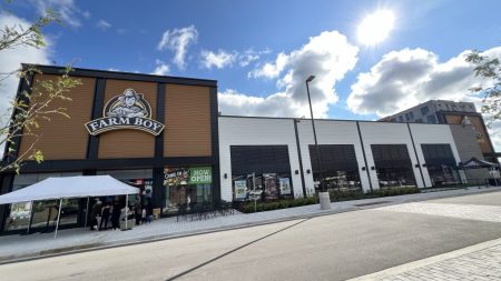 Farm Boy opens 49th Ontario store in Mississauga, 50th location to open in August in Burlington