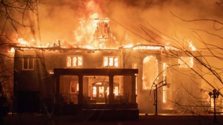 Fire destroys 3 homes in Richmond Hill, damage estimated at $12M