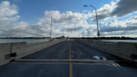 Kingston Traffic: Temporary LaSalle Causeway Bridge set to open Thursday