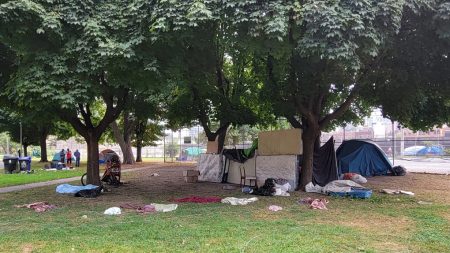 Ottawa bypasses Ontario, offers Toronto money to end encampments