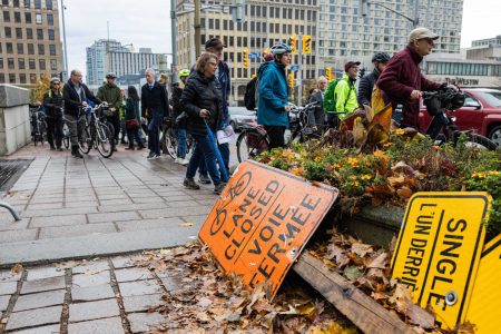 Ottawa cyclists push back against new bike lane laws