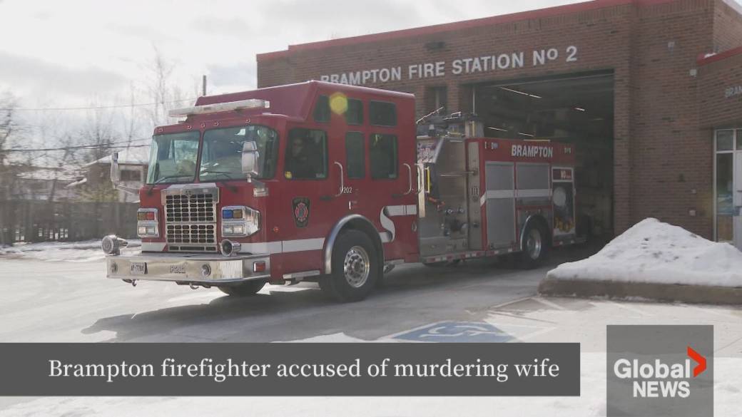 Click to play video: 'Ontario ski town in mourning after firefighter charged in murder of wife'
