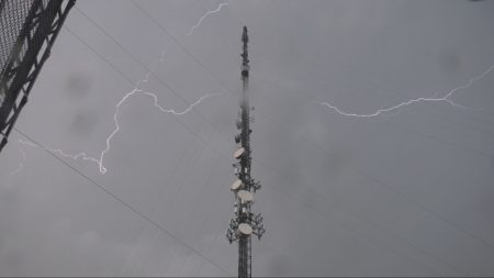 Tornado watch lifted for Simcoe County, Muskoka while storm knocks out power for thousands according to Hydro One