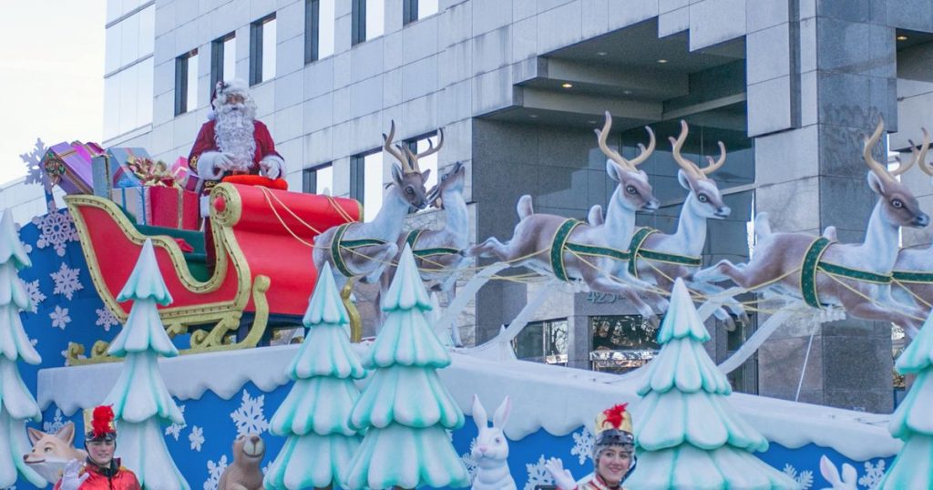 Toronto Santa Claus Parade in jeopardy as organization launches GoFundMe