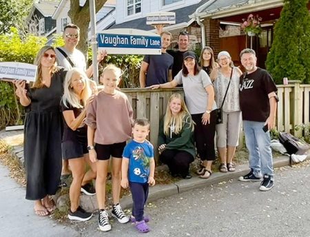 Vaughan Family Lane unveiled on Lawlor Avenue – Beach Metro Community News