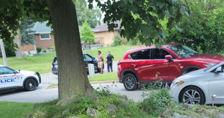 ‘It was me’: Witness says he saw suspect surrender in Oshawa double homicide ‘It was me’: Witness says he saw suspect surrender in Oshawa double homicide