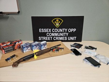 Leamington man arrested after weapons seizure