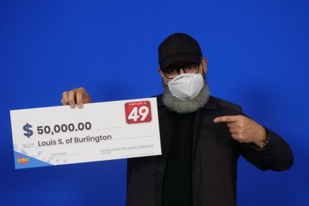 Burlington man celebrates first big $50K Ontario 49 win