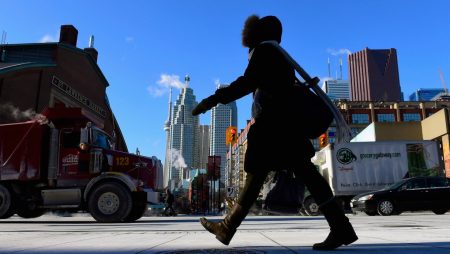 Toronto weather: Frigid temperatures to continue for another day