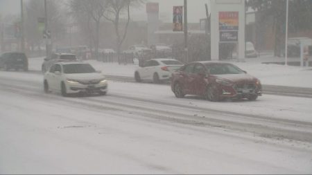 Toronto weather: Snow could cause messy rush hour commute