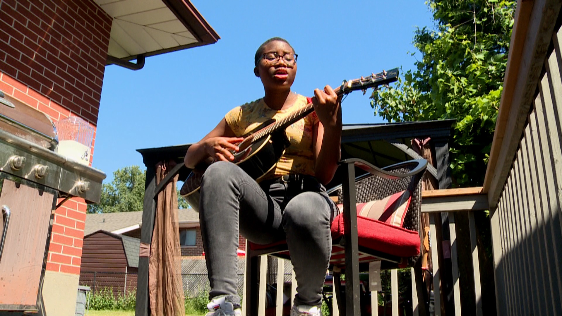 Click to play video: 'Oshawa teen writes song for Black Lives Matter'