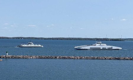 Wolfe Islanders say ferry service is a safety concern – Kingston News