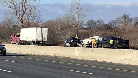 Woman critically injured in car, truck crash on Hwy. 401 near Oshawa