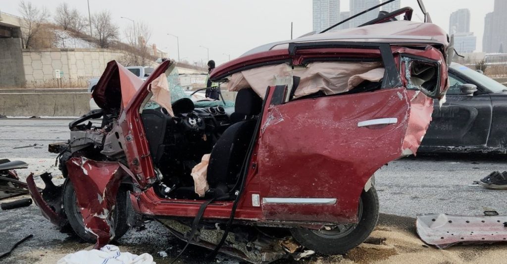 Automotive crushed: Woman damage after 3-vehicle Hwy. 400 crash in Vaughan Car crushed: Woman hurt after 3-vehicle Hwy. 400 crash in Vaughan