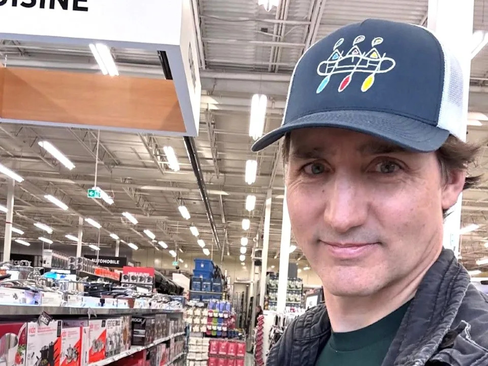  Justin Trudeau posted a selfie on Instagram, showing him while he went shopping at Canadian Tire on March 17, 2025. It was his first post since Mark Carney became Canada’s new prime minister.