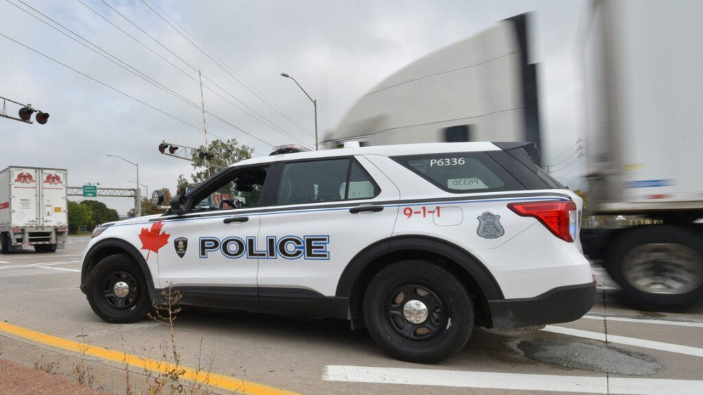 Windsor police officer charged with sexual assault