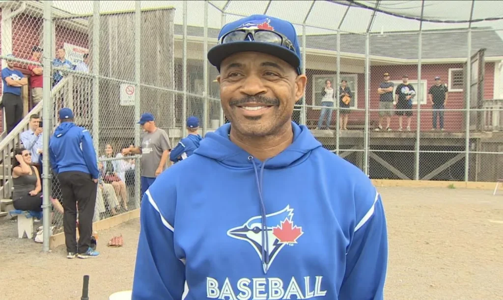 Former Blue Jays Star Makes Surprise Appearance at Youth Clinic