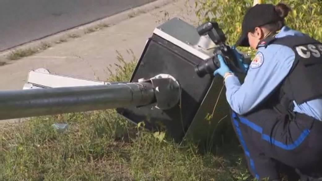 Click to play video: 'Safety tool or cash grab? Toronto speed camera vandalism sparks debate'