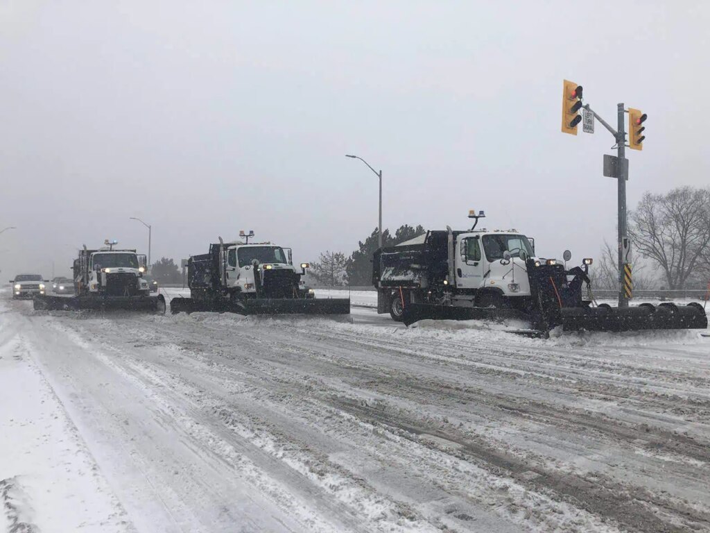 Major Snowfall Hits Mississauga; Street Parking Reinstated