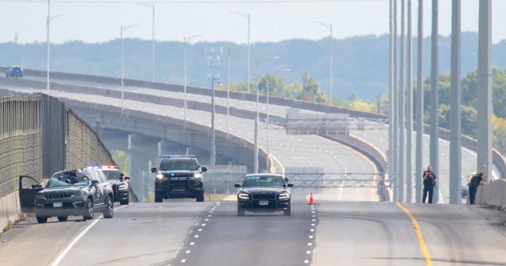 Traffic Disruption on Garden City Skyway in St. Catharines