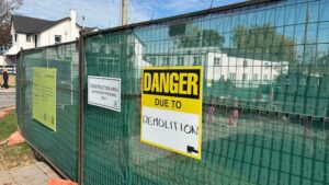 Concerns Over Simcoe Street Closure Amid GO Expansion