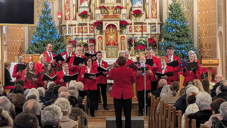 Annual Christmas Concert Held by Polish Singers in Hamilton