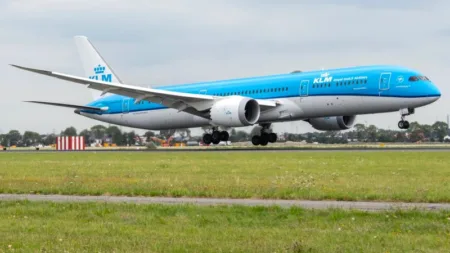 Emergency Landing of KLM Flight in Glasgow