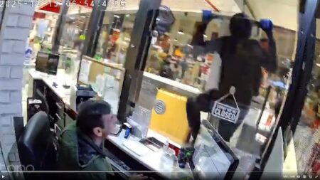 Man Injured in Robbery at Mississauga Store