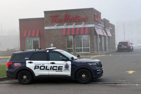 Why did this Northern Ontario Tim Hortons close its dining room?