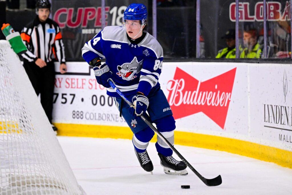 Generals Rally to Defeat Wolves 6-3