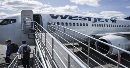 Canadians Come Home from Cuba During Energy Crisis