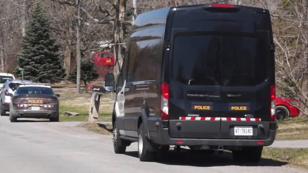 Click to play video: 'Peterborough area man killed by falling tree following ice storm'