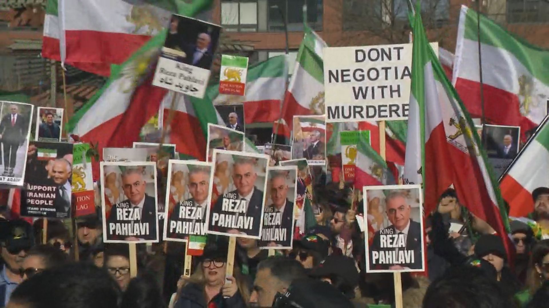 Click to play video: 'Global Day of Action in Vancouver supporting Iranian regime change'