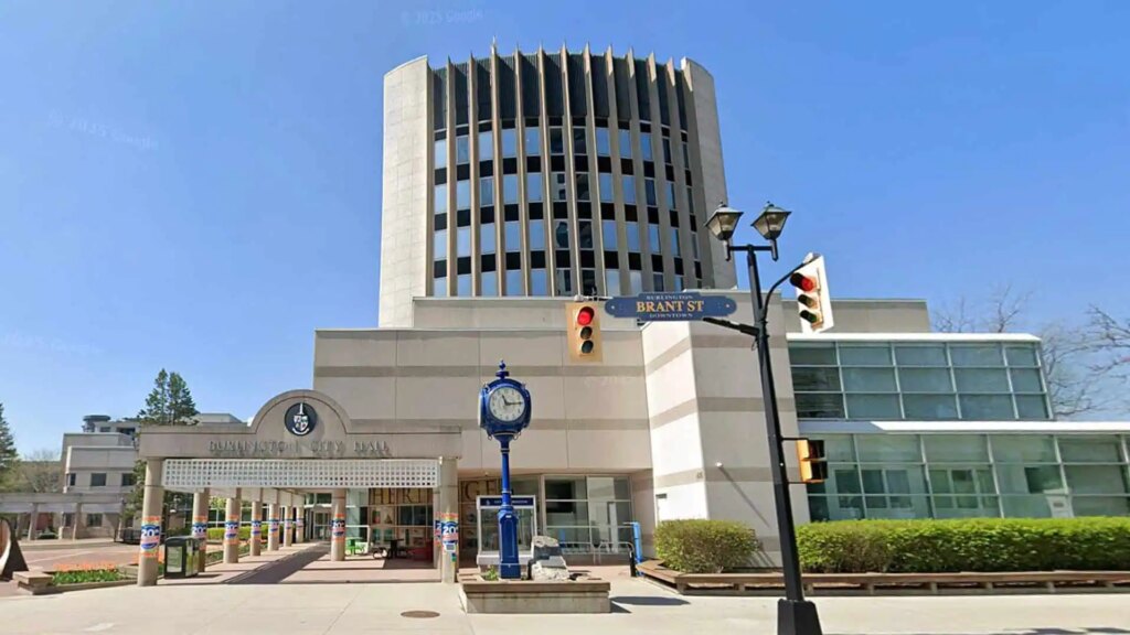 Burlington City Hall Closed After Threatening Call