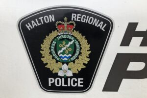 Man dead after mall parking lot shooting in Burlington, Ont.: police