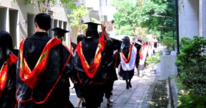 Ontario Education Minister Calls for Neutral Graduation Events