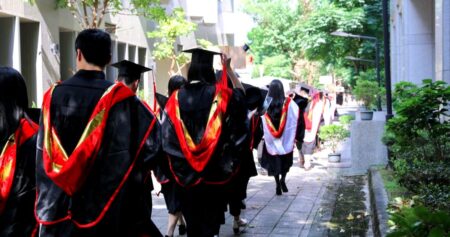 Ontario Education Minister Calls for Neutral Graduation Events