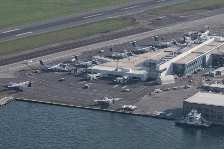 Ontario Plans to Enhance Billy Bishop Airport