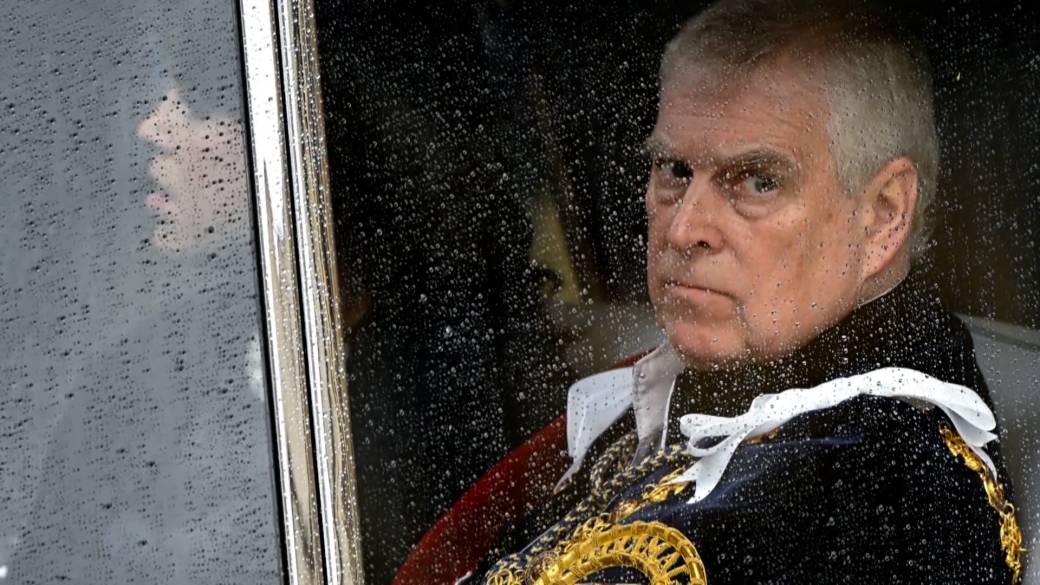 Click to play video: 'Former prince Andrew arrested amid Epstein investigation'