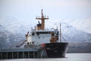 Icebreaking Operations Set to Start in Thunder Bay