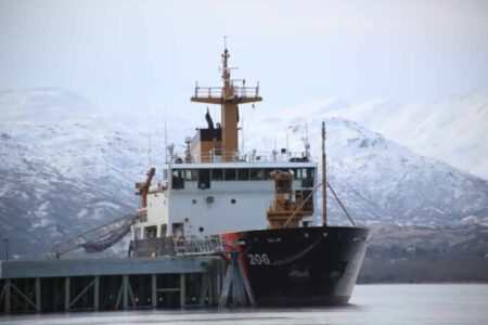 Icebreaking Operations Set to Start in Thunder Bay