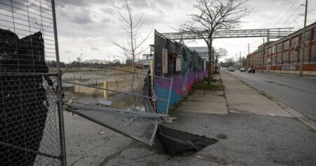 Fencing Required at Former GM Site