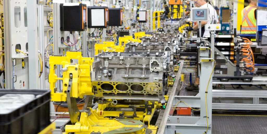 GM Invests Big in Canadian V-8 Engine Production