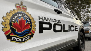 Man dead, child critically injured in 2-vehicle crash in Hamilton