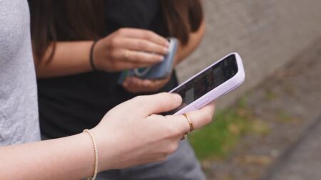 Ontario May Impose Cellphone and Social Media Restrictions in Schools